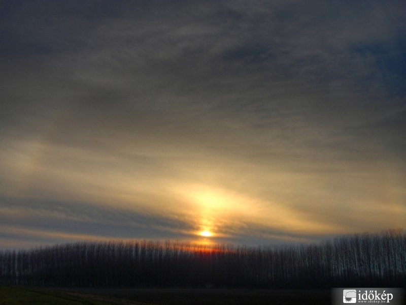 Naphaló és naposzlop