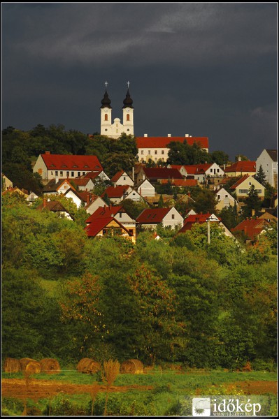 Tihanyi színjáték