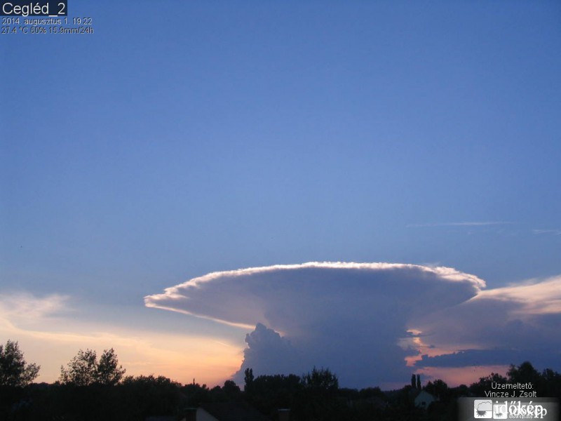 Üllő_2014_08_01_Cegléd-től nyugatra