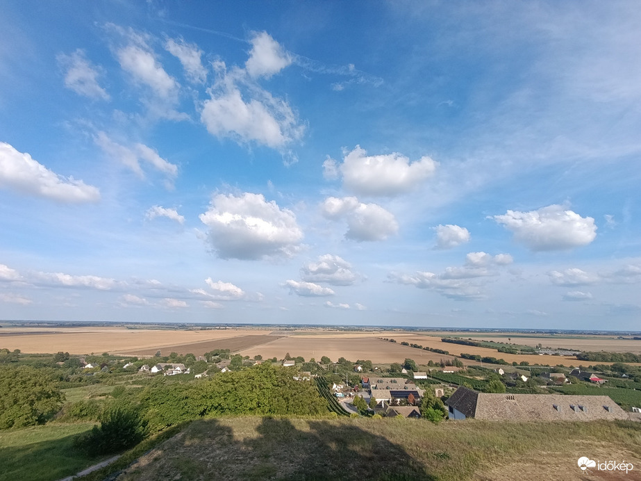 Várdomb