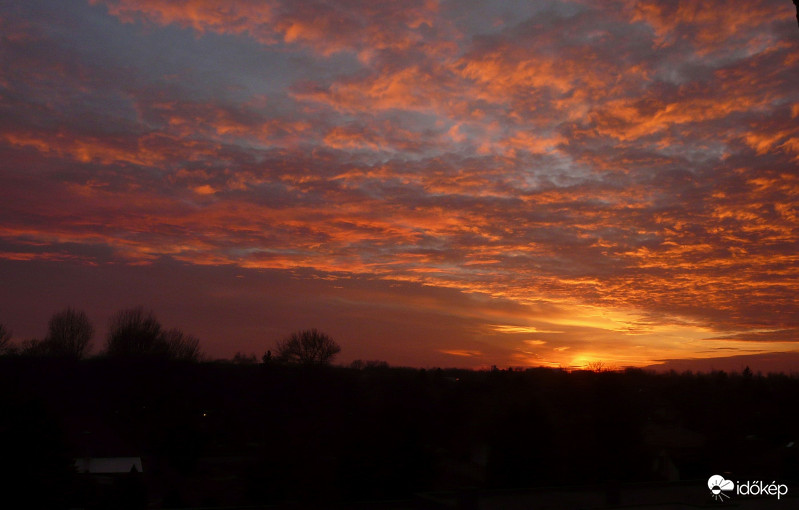 Elvarázsolt ma is a naplemente