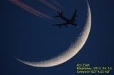 Repülő a Hold előtt