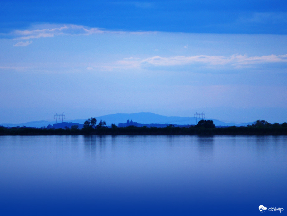 Kékestető ~ 100 kilométerről