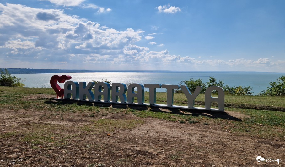 Balatonakarattya