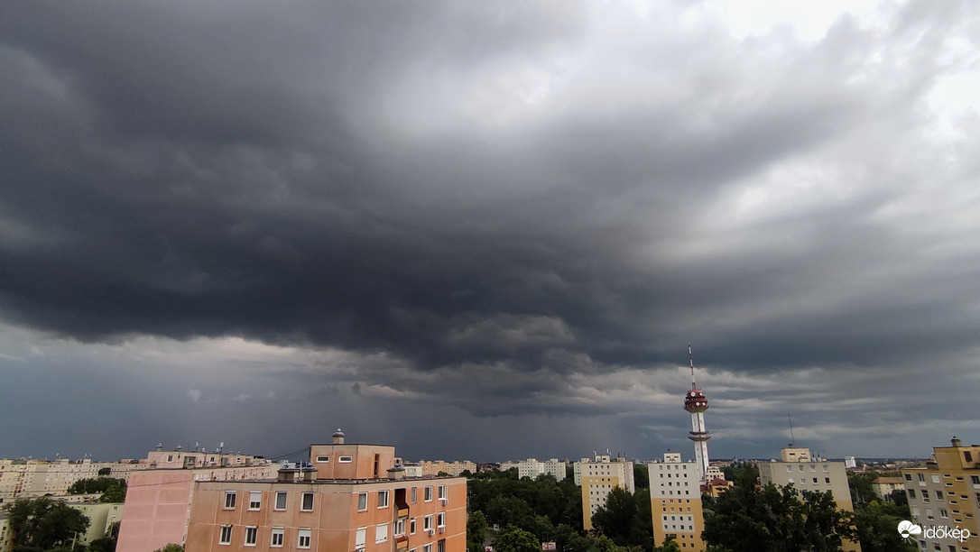 Mielőtt leszakadt... (Szeged) 