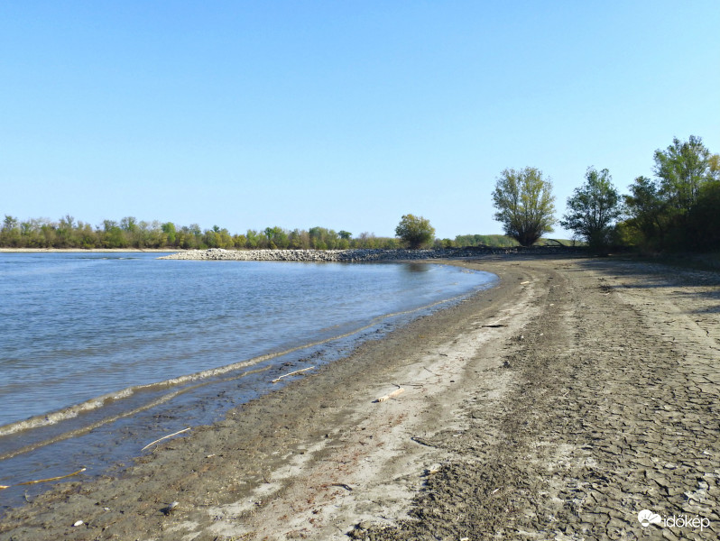 Alacsony vízállás a Dunán