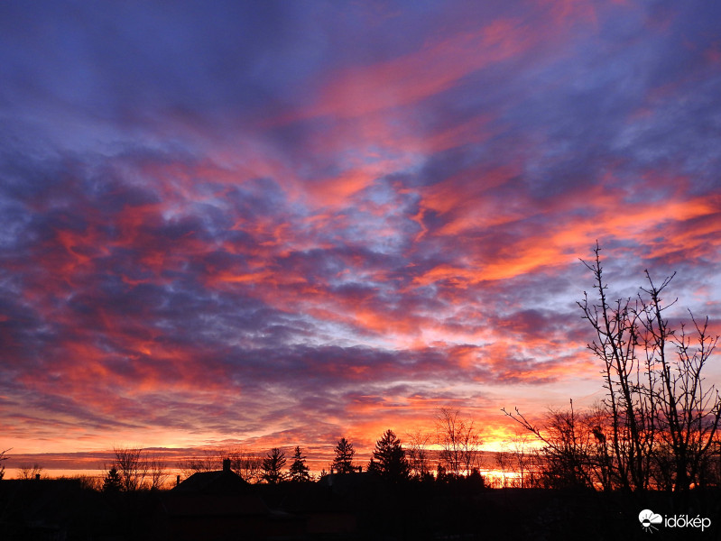 Ennél szebbet festeni sem nagyon lehet...  :)