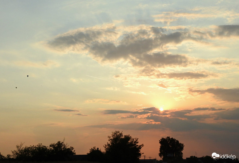 Hőlégballonos naplemente :)