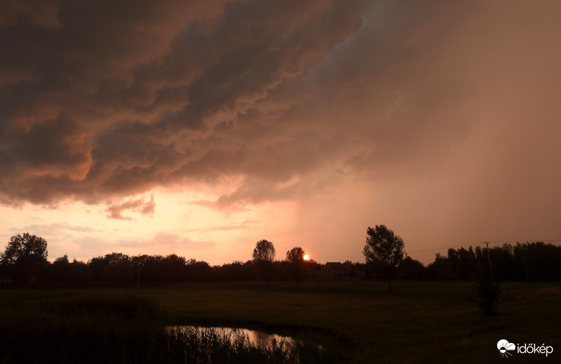 Zivataros naplemente (2)