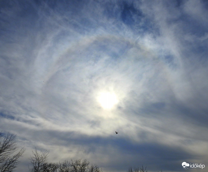 Tegnapi halvány halo :)