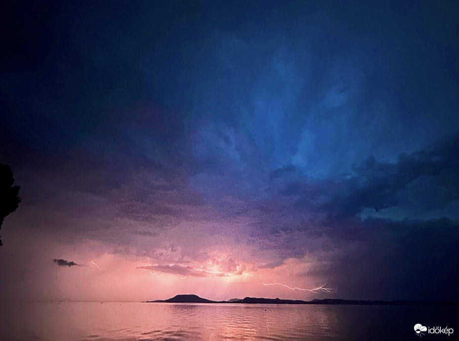 Vihar a Balatonon ⚡️⛈️