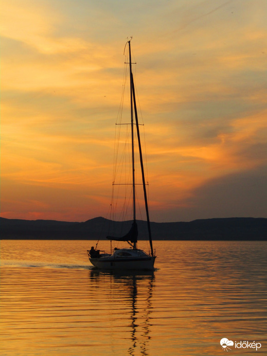 Este a Balatonnál