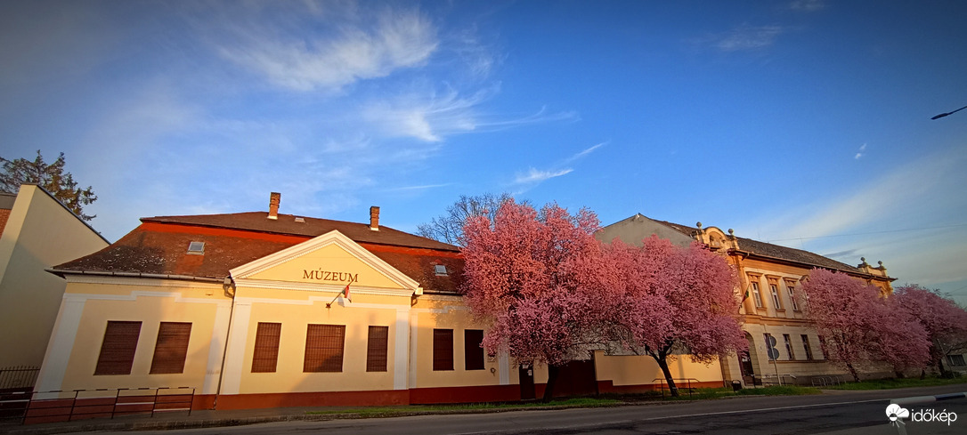Püspökladány