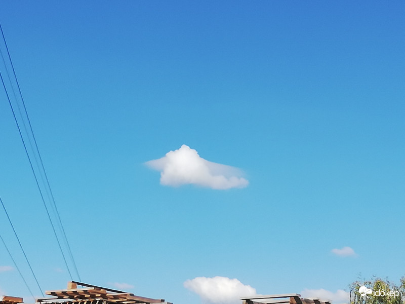 Icipici medúza felhő