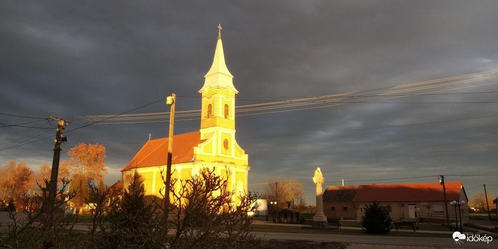 Királyegyháza