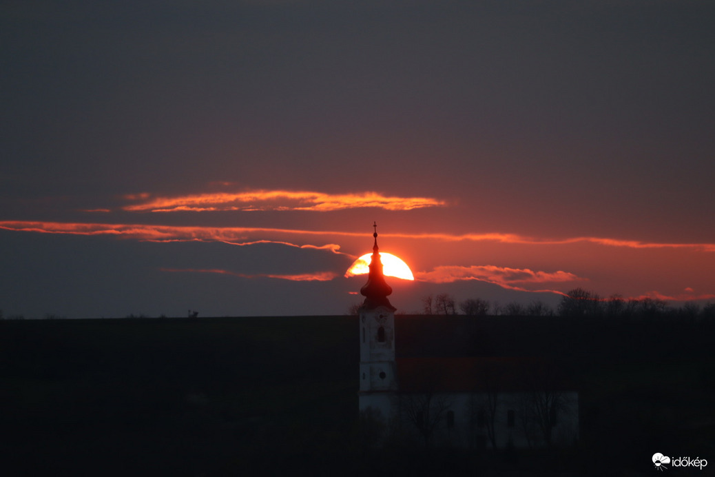 Felhős naplemente 3.