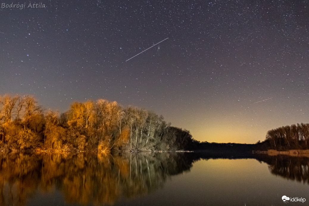 A Nemzetközi Űrállomás az Androméda-galaxissal együttállásban