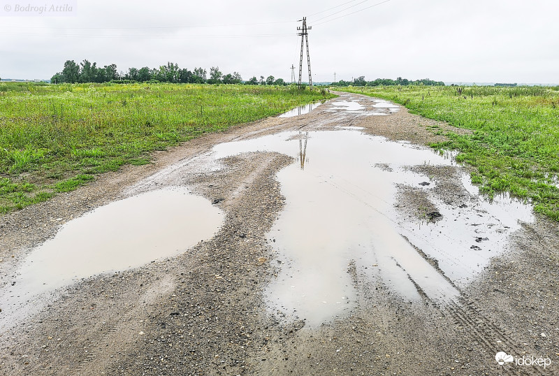 Felhőszakadás után a határ