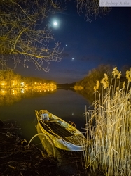 Csendélet a bolygó hármassal