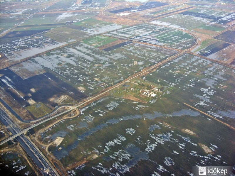 Belvíz a Duna–Tisza közi homokhátságon