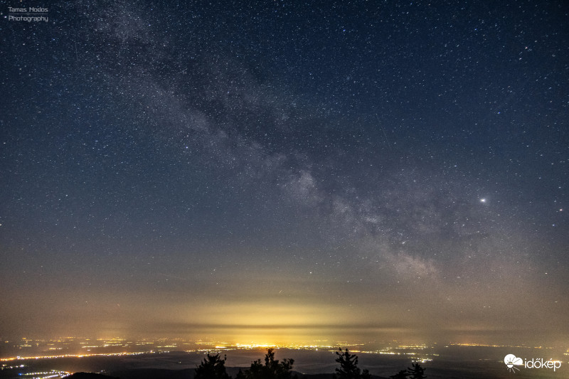 Írott-kő kilátóból