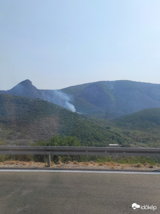 Erdőtűz Montenegróban