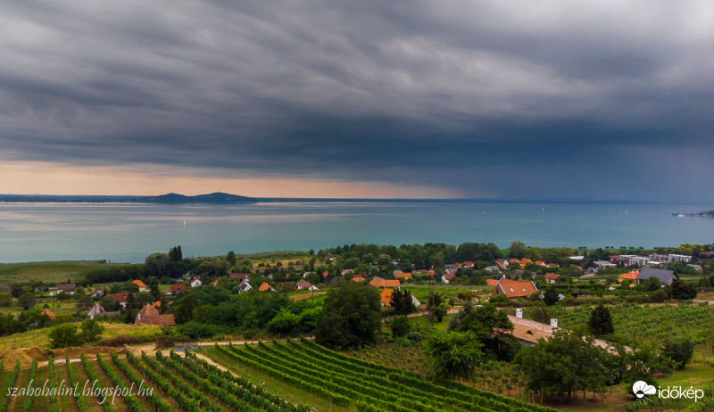 Vihar érkezik a Balatonhoz