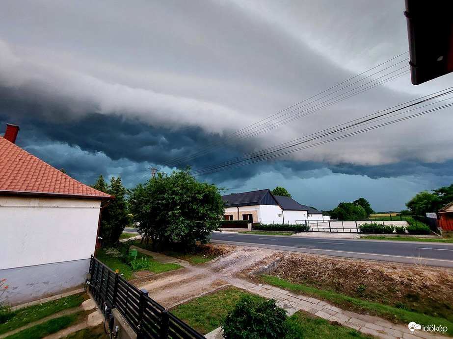 Észlelési fényképek