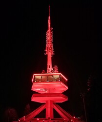 Avasi kilátó Valentin napi ruhájában (Miskolc)