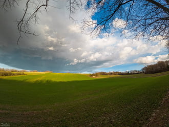 Felhővarázs a karádi határból