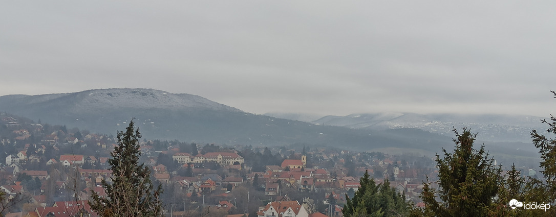 Reggeli látkép