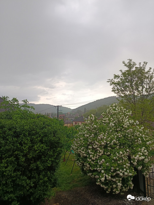 Istenmezeje
