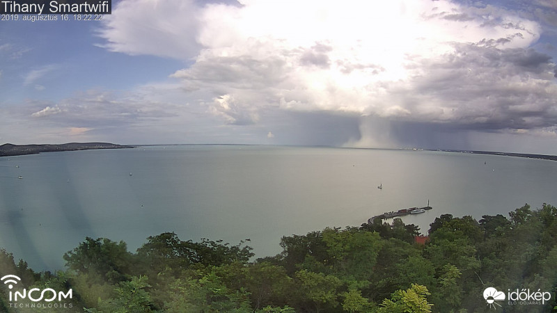 Légzuhatag a Balatonnál