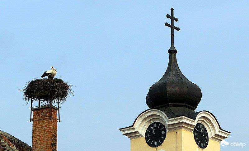 Várjuk a déli harangszót 