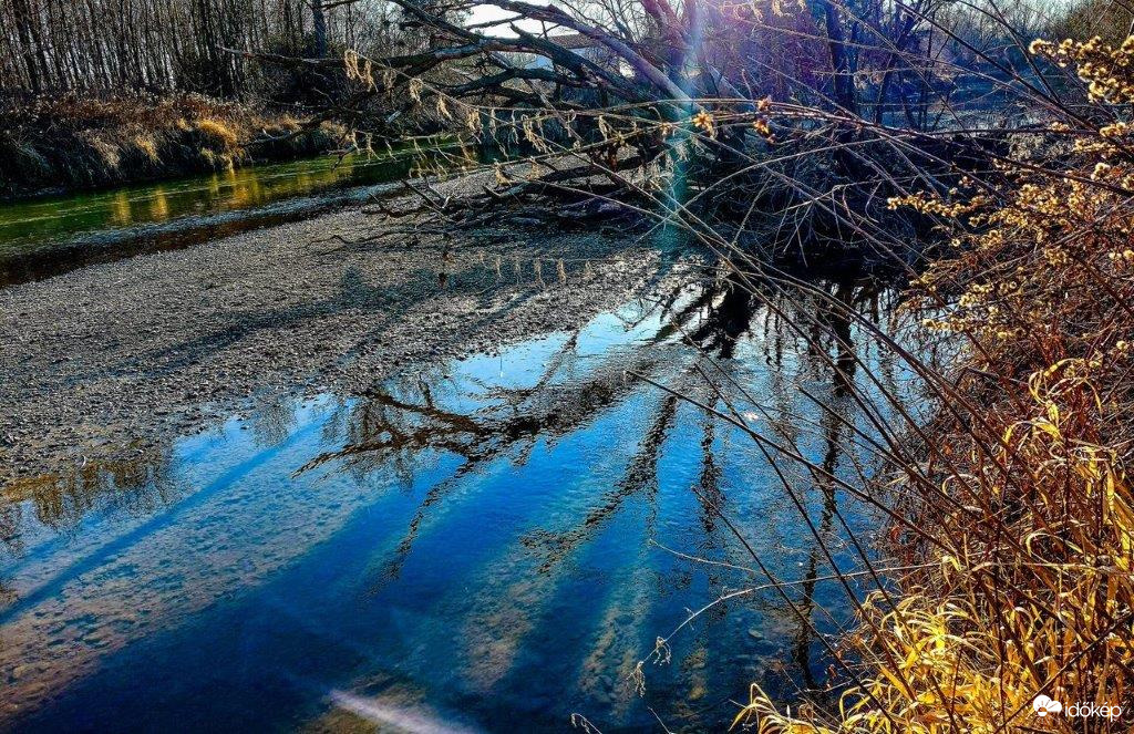 Rába folyó, alig van benne víz 