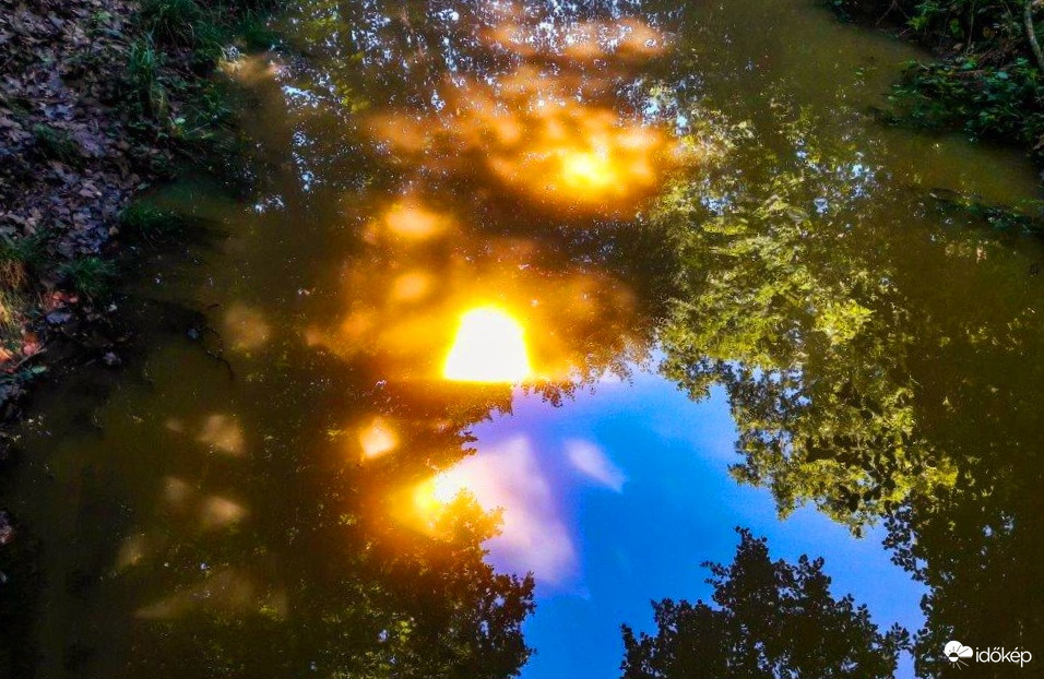 Reggeli tükröződés 