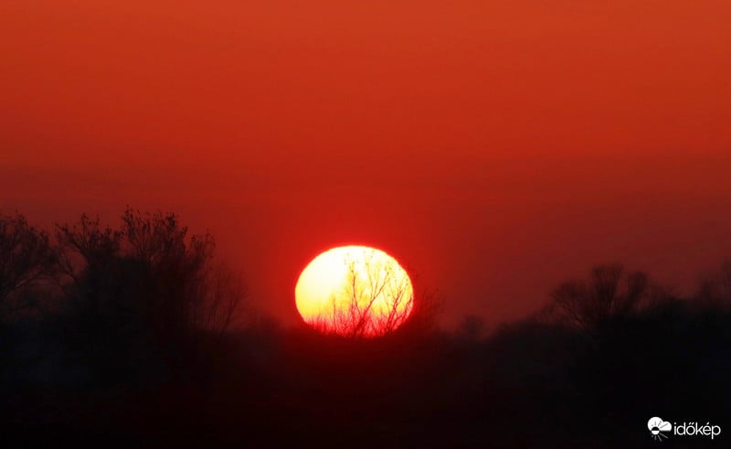 Vörös naplemente