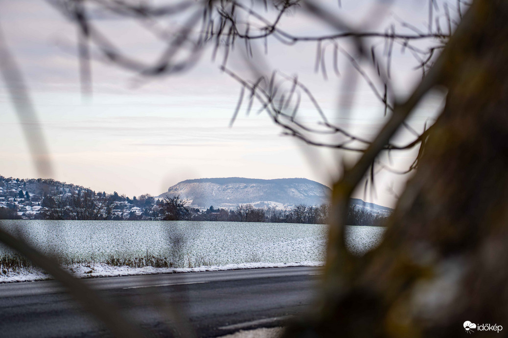 Távolban a Badacsony