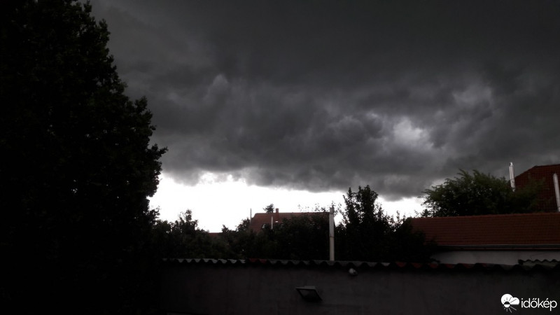 Üllő