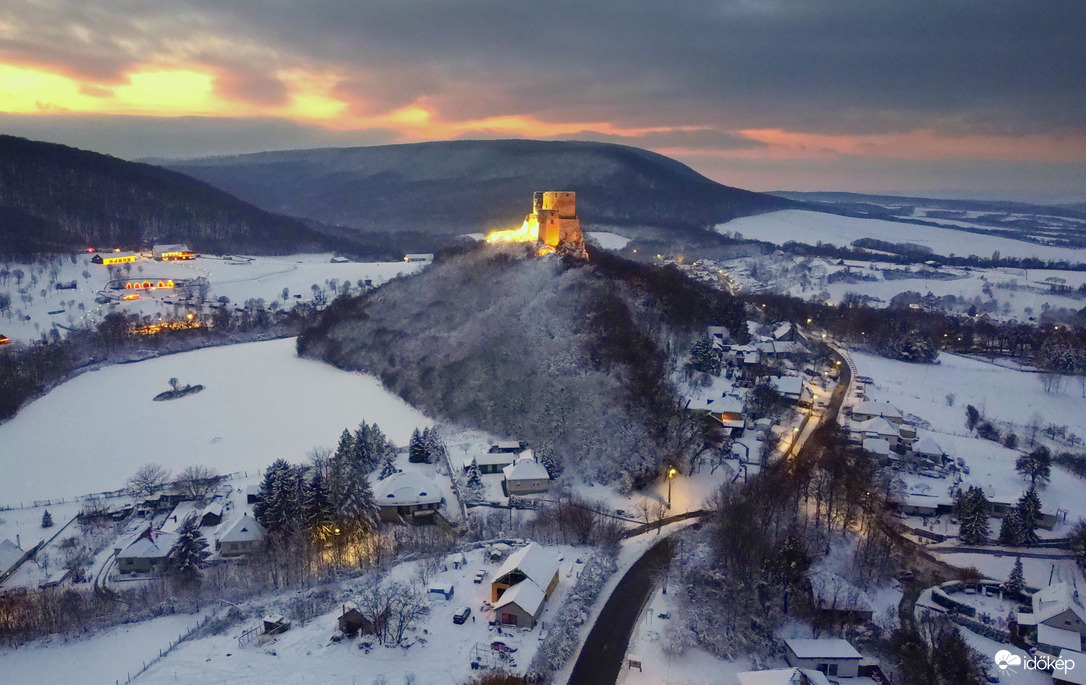 bercsenyimiki fotója