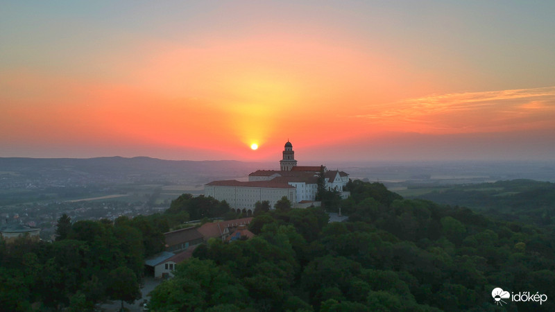 Naplemente Pannonhalmán