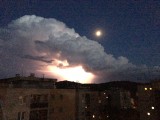 Villám a felhőben