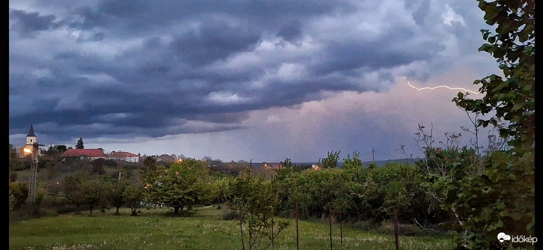 Domoszló
