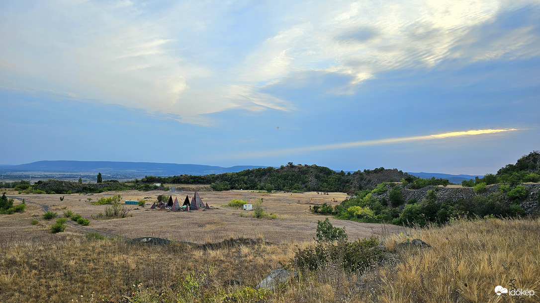 Halápi hegytető és wigwamok