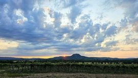 Napkelte a Balaton-felvidéken