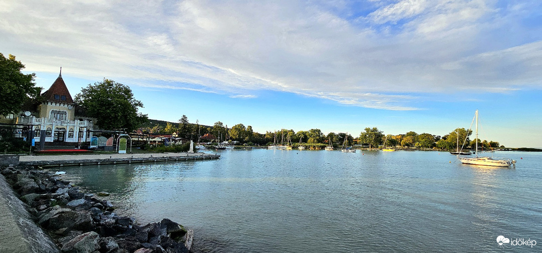 Révfülöpi hajóállomás
