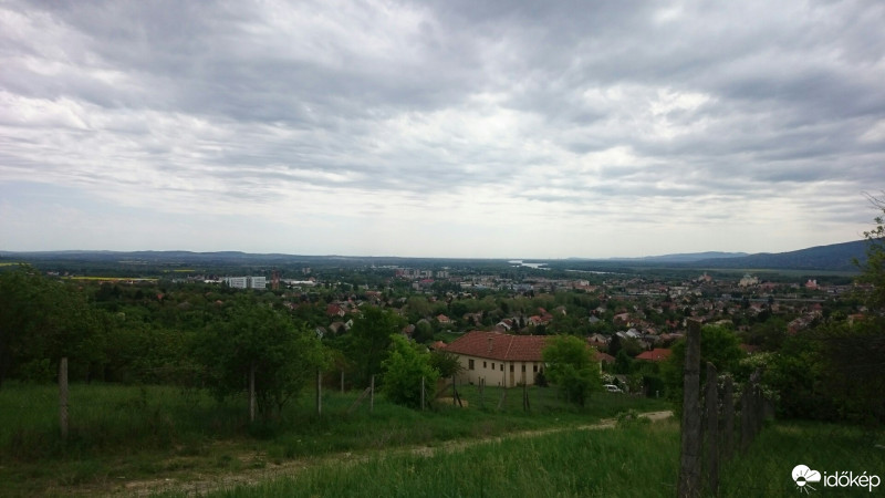 Vác