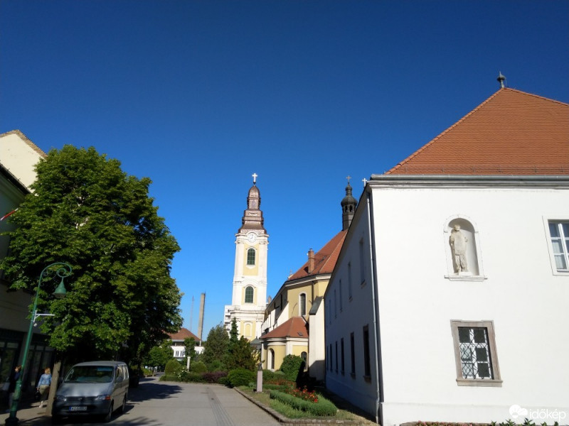 Gyöngyös