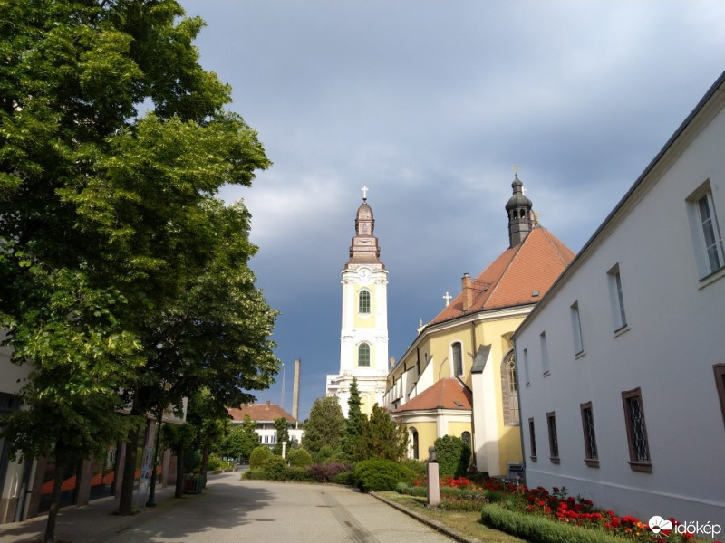 Gyöngyös