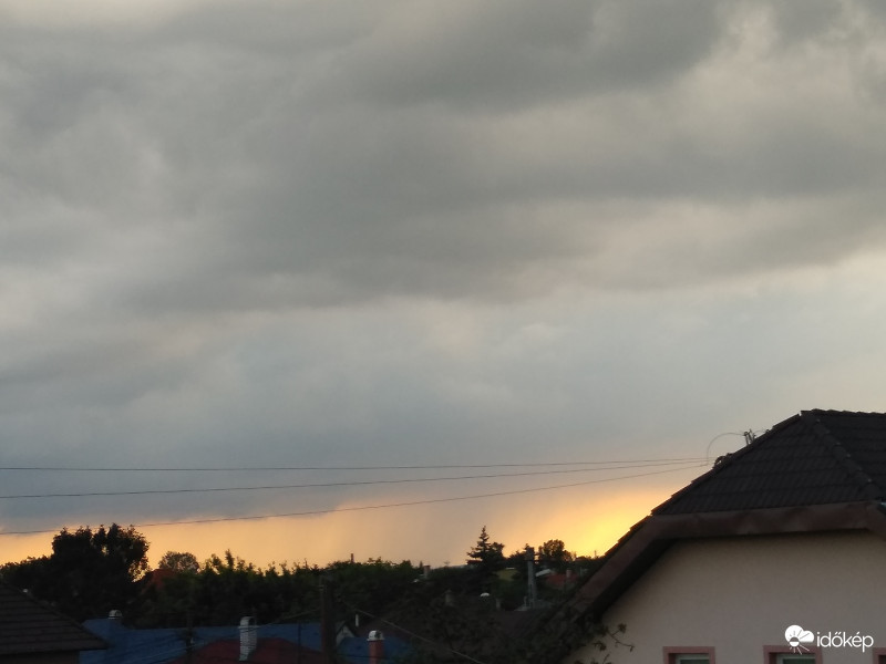 Esőfüggöny
